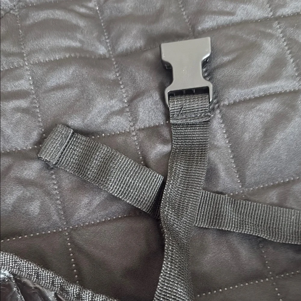 Black Dog Travel seat cover Carrier for Comfortable Journeys